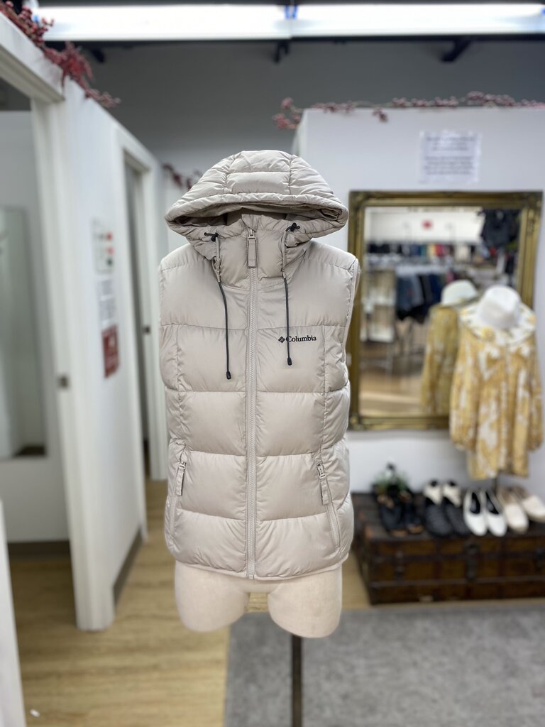 Columbia puffer vest XS