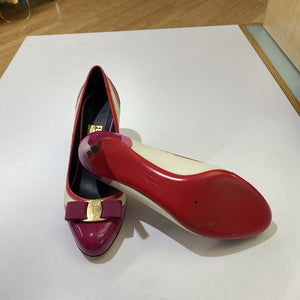 Salvatore Ferragamo pumps 8.5