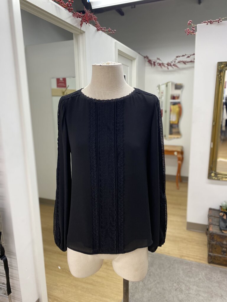 White House Black Market lace detail top NWT 0