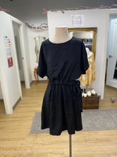 Load image into Gallery viewer, Mas Montreal dress XL
