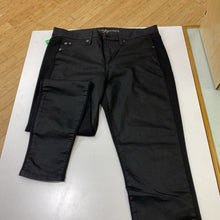 Load image into Gallery viewer, Second Yoga Jeans skinny jeans
