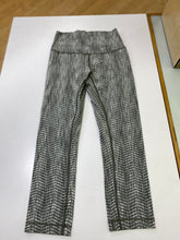 Load image into Gallery viewer, Lululemon Leggings 4
