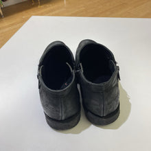 Load image into Gallery viewer, John Fluevog Crowsnest Crepe Sole ankle boots 7.5
