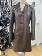 Load image into Gallery viewer, Danier vintage leather coat S
