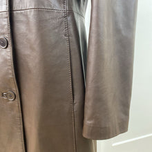 Load image into Gallery viewer, Danier vintage leather coat S
