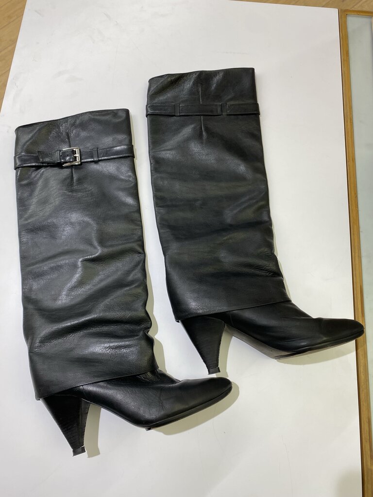 Michael Kors pull on leather boots 9