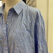 Load image into Gallery viewer, Contemporaine striped button down top XXL
