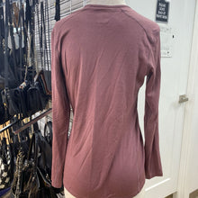 Load image into Gallery viewer, Icebreaker merino wool top L
