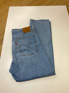 Levis Wedgie Straight jeans 29