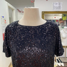 Load image into Gallery viewer, H&amp;M sequin top S
