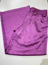 Load image into Gallery viewer, Viens Avec Moi satin pants NWT S
