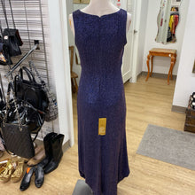 Load image into Gallery viewer, Laura metallic evening dress 10p
