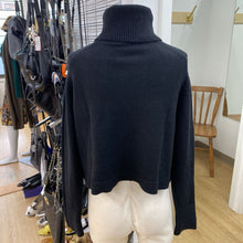 Load image into Gallery viewer, Deluc cropped sweater M
