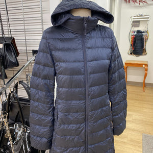 Uniqlo packable ultra light down coat XS