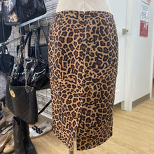 Load image into Gallery viewer, Lord &amp; Taylor animal print skirt 8
