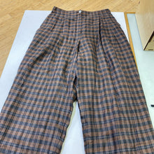 Load image into Gallery viewer, Escada vintage plaid pants 42 (fits small)
