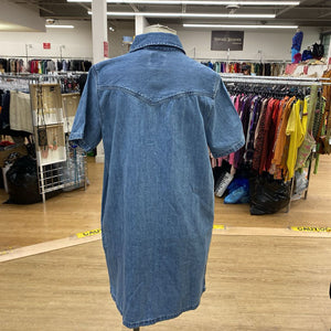 Levis denim dress M
