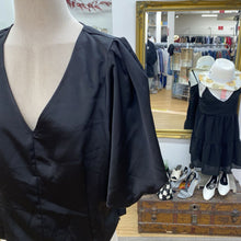 Load image into Gallery viewer, RW&amp;CO puff sleeve satin top NWT XL

