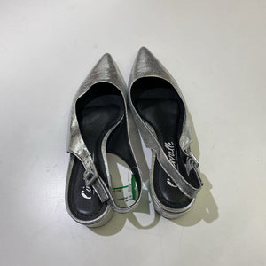 L'intervalle silver slingbacks 7/36