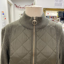 Load image into Gallery viewer, Barbour quilted jacket 12
