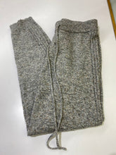 Load image into Gallery viewer, Heartloom knit pants M
