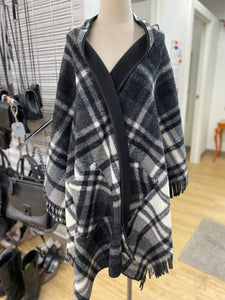 Parasuco teddy shawl NWT O/S