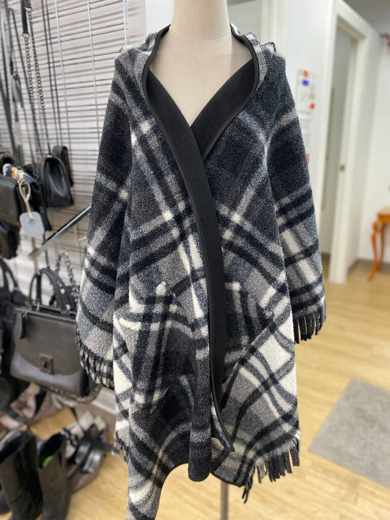 Parasuco teddy shawl NWT O/S