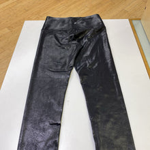 Load image into Gallery viewer, Knix coated leggings S
