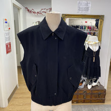 Load image into Gallery viewer, Zara vest NWT M/L

