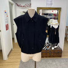 Load image into Gallery viewer, Zara vest NWT M/L
