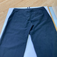 Load image into Gallery viewer, James Perse joggers 4 (XL)
