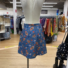Load image into Gallery viewer, Louis Feraud skirt 38
