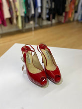 Load image into Gallery viewer, Jimmy Choo slingbacks 37.5
