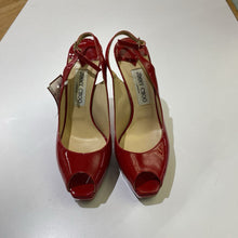 Load image into Gallery viewer, Jimmy Choo slingbacks 37.5
