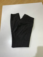 Load image into Gallery viewer, Lululemon leggings 6
