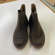 Load image into Gallery viewer, LL Bean suede boots 36
