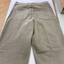 Load image into Gallery viewer, Banana Republic High Rise Wide Leg Crop jeans 33
