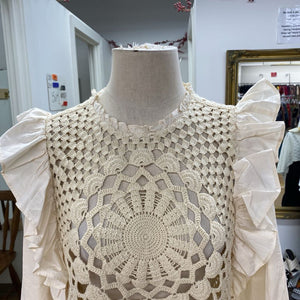Zara crochet detail top L