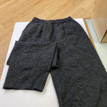 Load image into Gallery viewer, Stussy crinkled pants S
