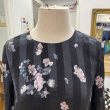 Load image into Gallery viewer, Club Monaco silk top S
