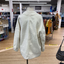 Load image into Gallery viewer, Gap Fuzzy sweater S
