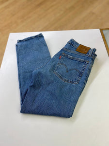 Levis wedgie straight button fly jeans 26