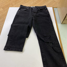 Load image into Gallery viewer, Free People straight leg jeans 25
