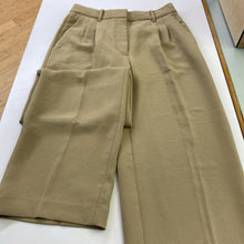 Load image into Gallery viewer, Aritzia effortless pants 8 NWT
