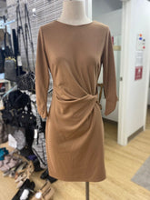 Load image into Gallery viewer, Tommy Hilfiger gathered sleeves/waist dress 4
