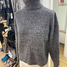 Load image into Gallery viewer, Hudson North wool/blend sweater S

