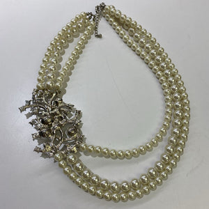 Pearl Rhinestone statement necklace