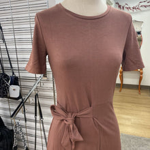 Load image into Gallery viewer, RW&amp;CO tie dress S NWT
