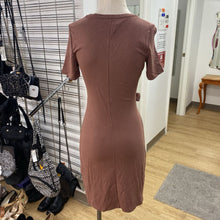 Load image into Gallery viewer, RW&amp;CO tie dress S NWT
