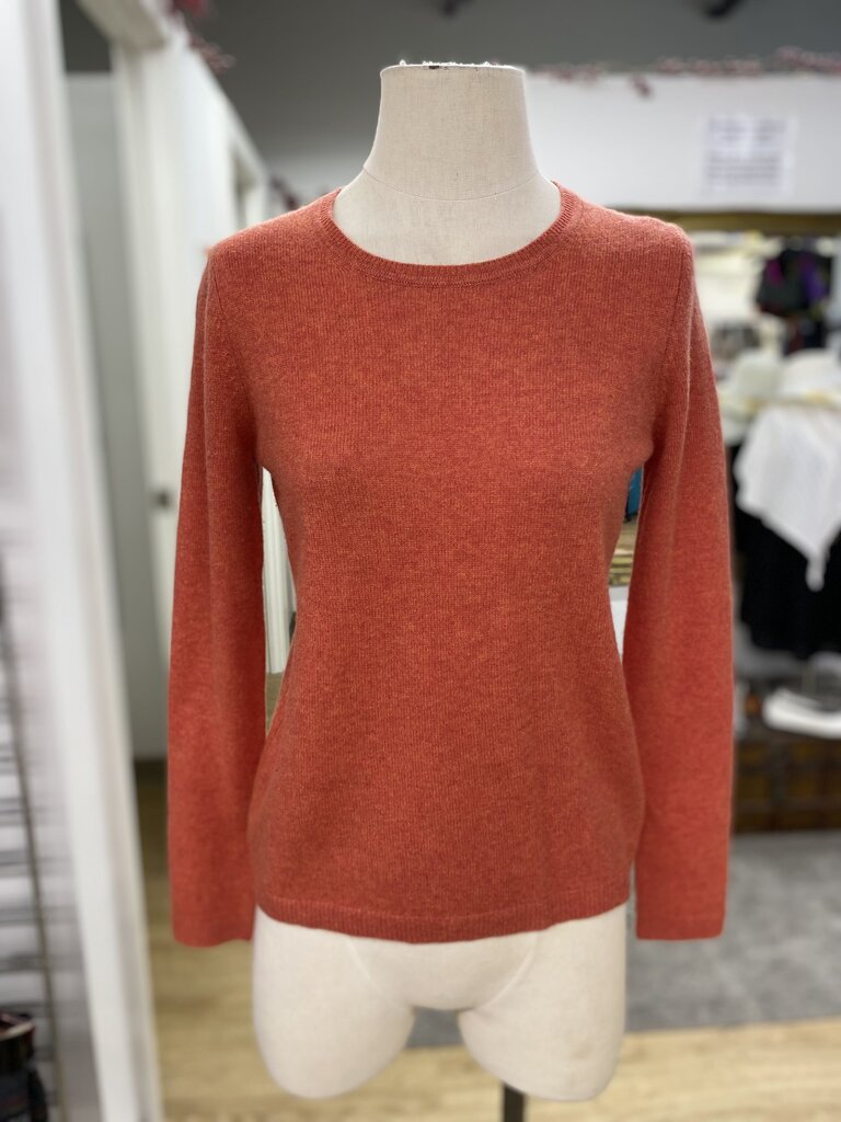 Tahari cashmere sweater S